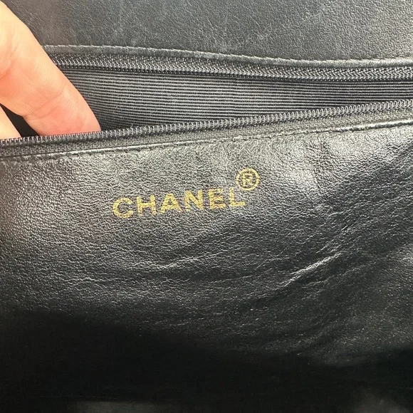 Chanel CC Lambskin Jumbo Tote - Picture 7 of 10
